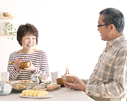 保険入れ歯と自費入れ歯の目的の違い